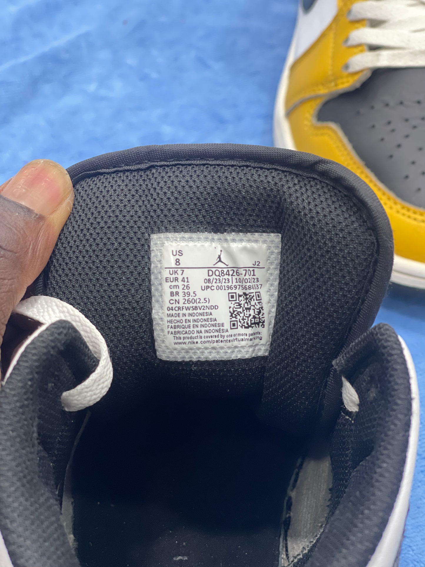 Nike Air Jordan 1 Mid jaune / noir / blanc- Pointure 41