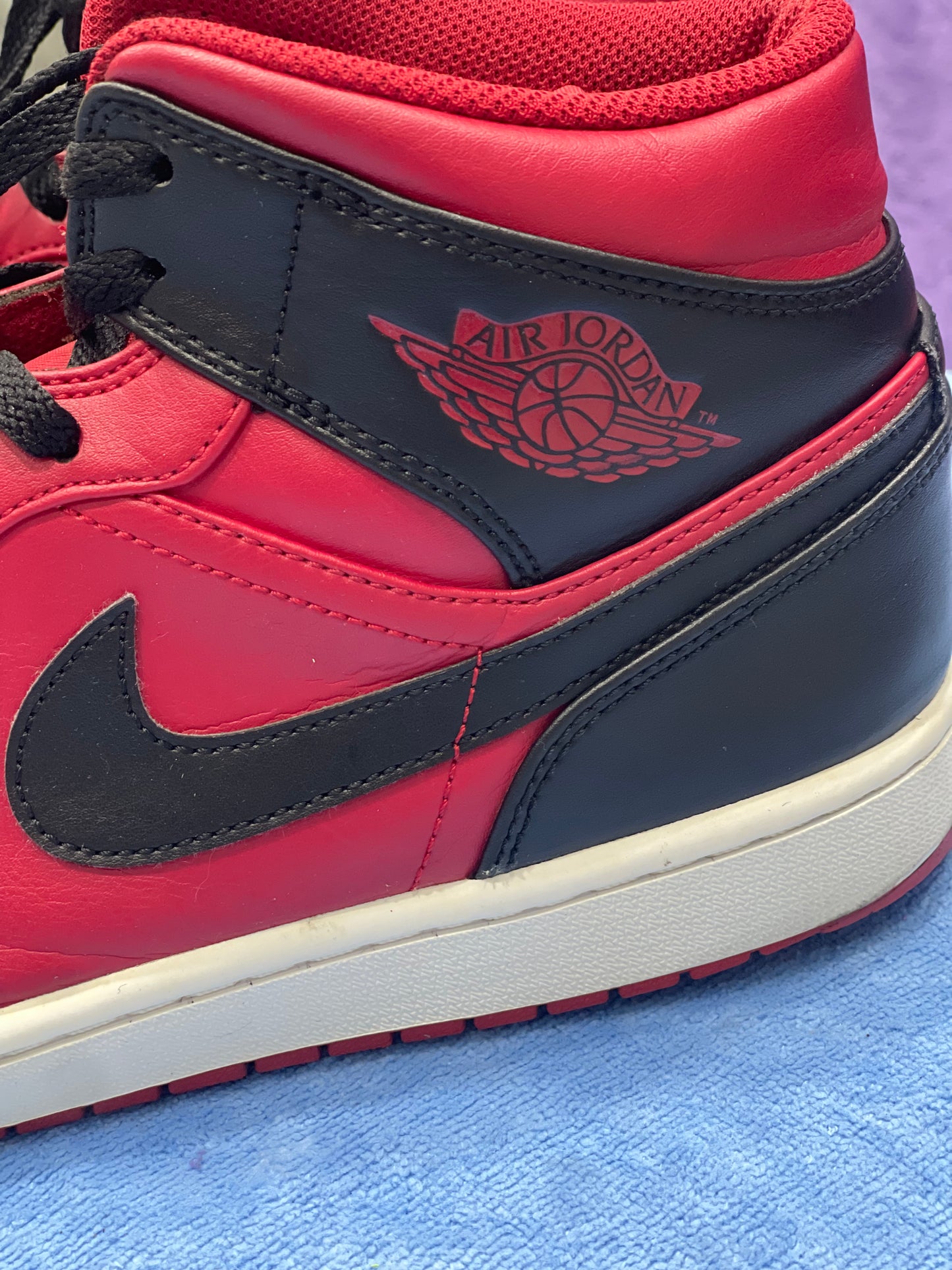Nike Air Jordan 1 Mid Elephant Print – Blanc/Gris/Noir- Pointure 44